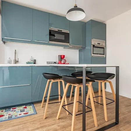 1 Chambre, Balcon Et Acces Direct A La - Fr-1-197-596 Lejlighed Les Sables-dʼOlonne