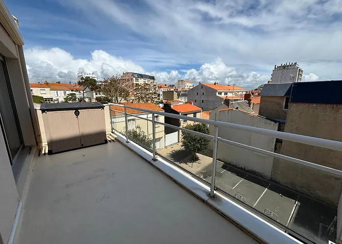 1 Chambre, Balcon Et Acces Direct A La - Fr-1-197-596 公寓