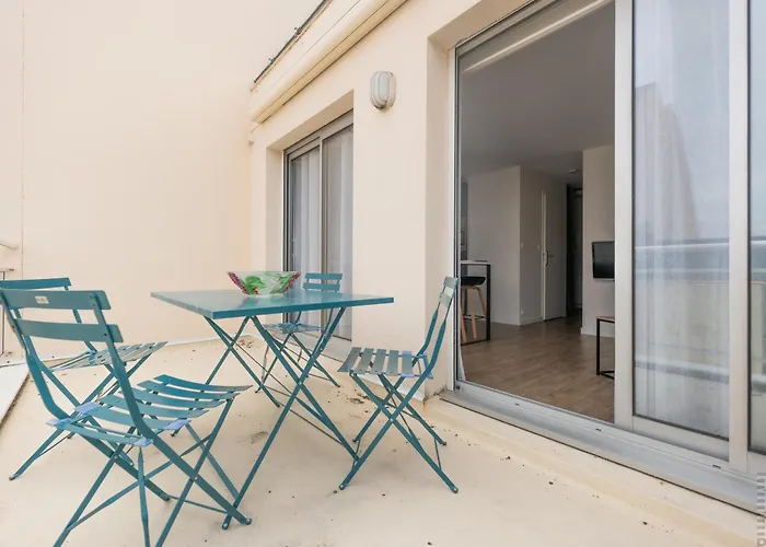 1 Chambre, Balcon Et Acces Direct A La - Fr-1-197-596 公寓 *