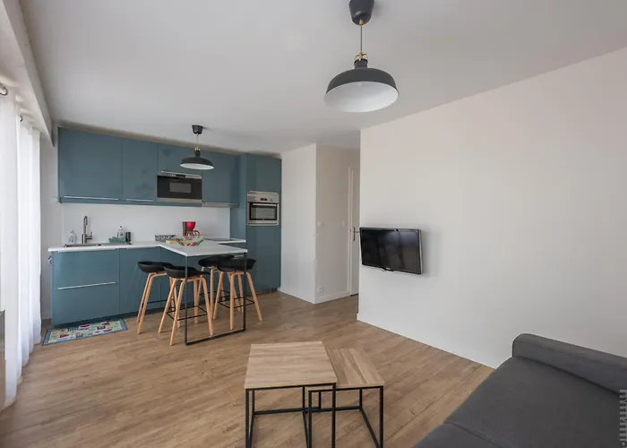 公寓 1 Chambre, Balcon Et Acces Direct A La - Fr-1-197-596 莱萨布勒-多洛讷