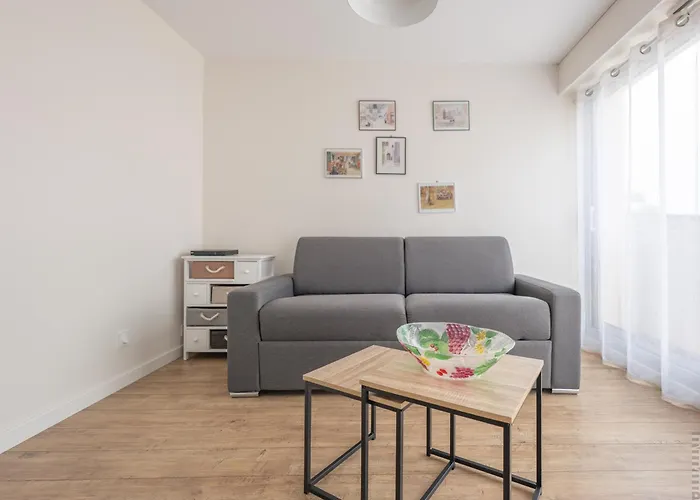 公寓 1 Chambre, Balcon Et Acces Direct A La - Fr-1-197-596 莱萨布勒-多洛讷